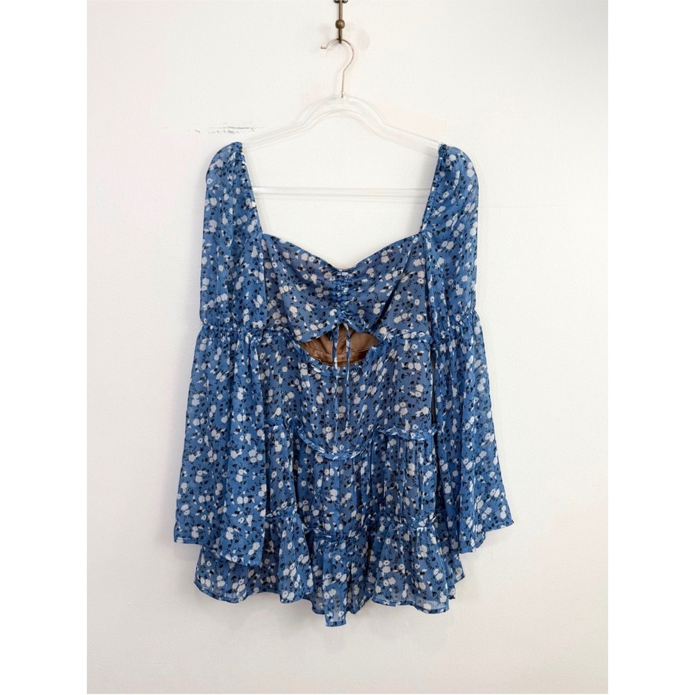 MAJORELLE Ailish Blue Floral Cutout Bell Sleeve Mini Dress Size S - Picture 3 of 7